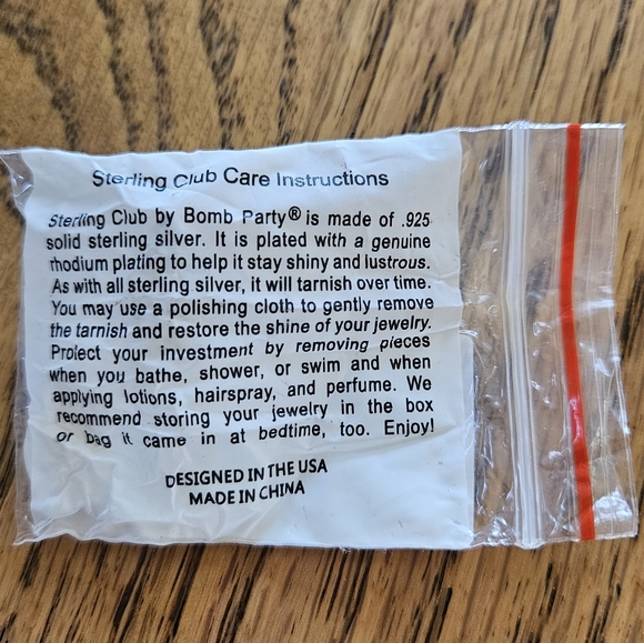 Bomb Party The Sterling Club Silver Cubic Zirconia Ring Size 7 - Picture 5 of 5